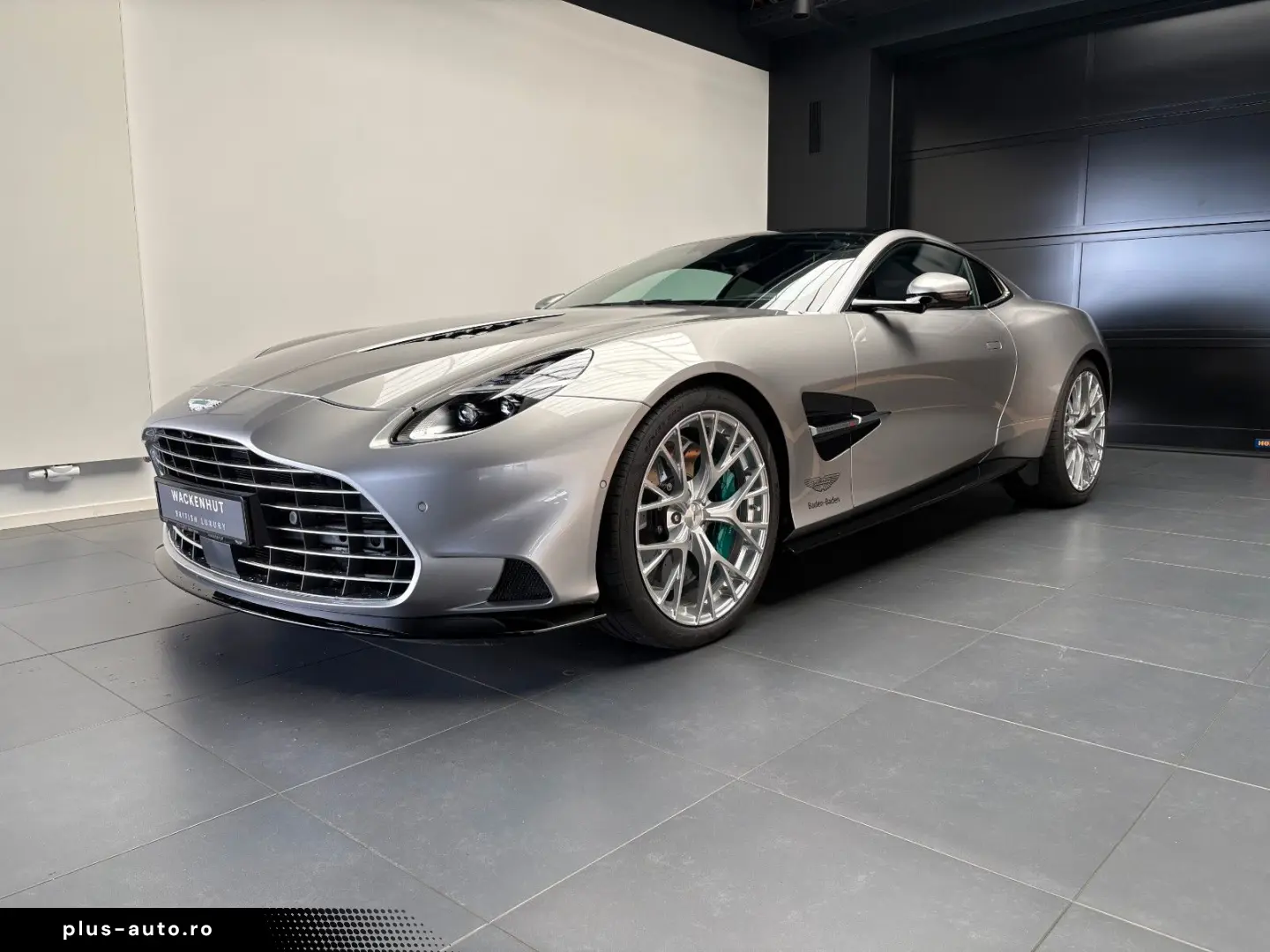 ASTON MARTIN Vanquish