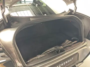 ASTON MARTIN Vanquish