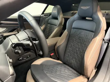 ASTON MARTIN Vanquish