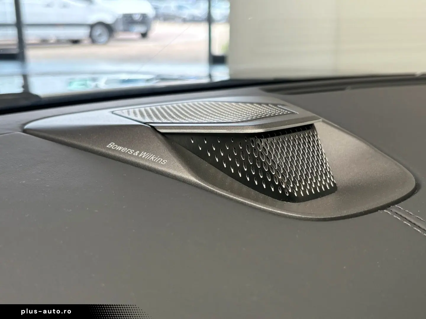 ASTON MARTIN Vanquish