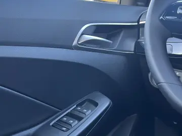 MG3 HEV 5 usi Explore 1.5L PFI HEV 194 CP AT