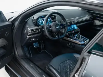 ASTON MARTIN Vanquish Coupe   25MY