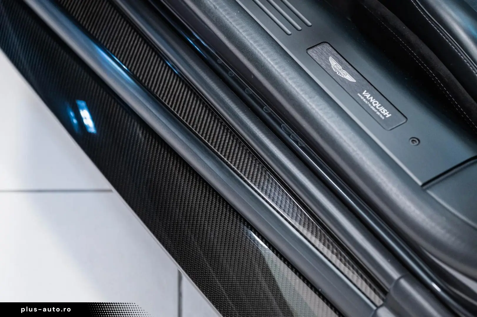 ASTON MARTIN Vanquish Coupe   25MY