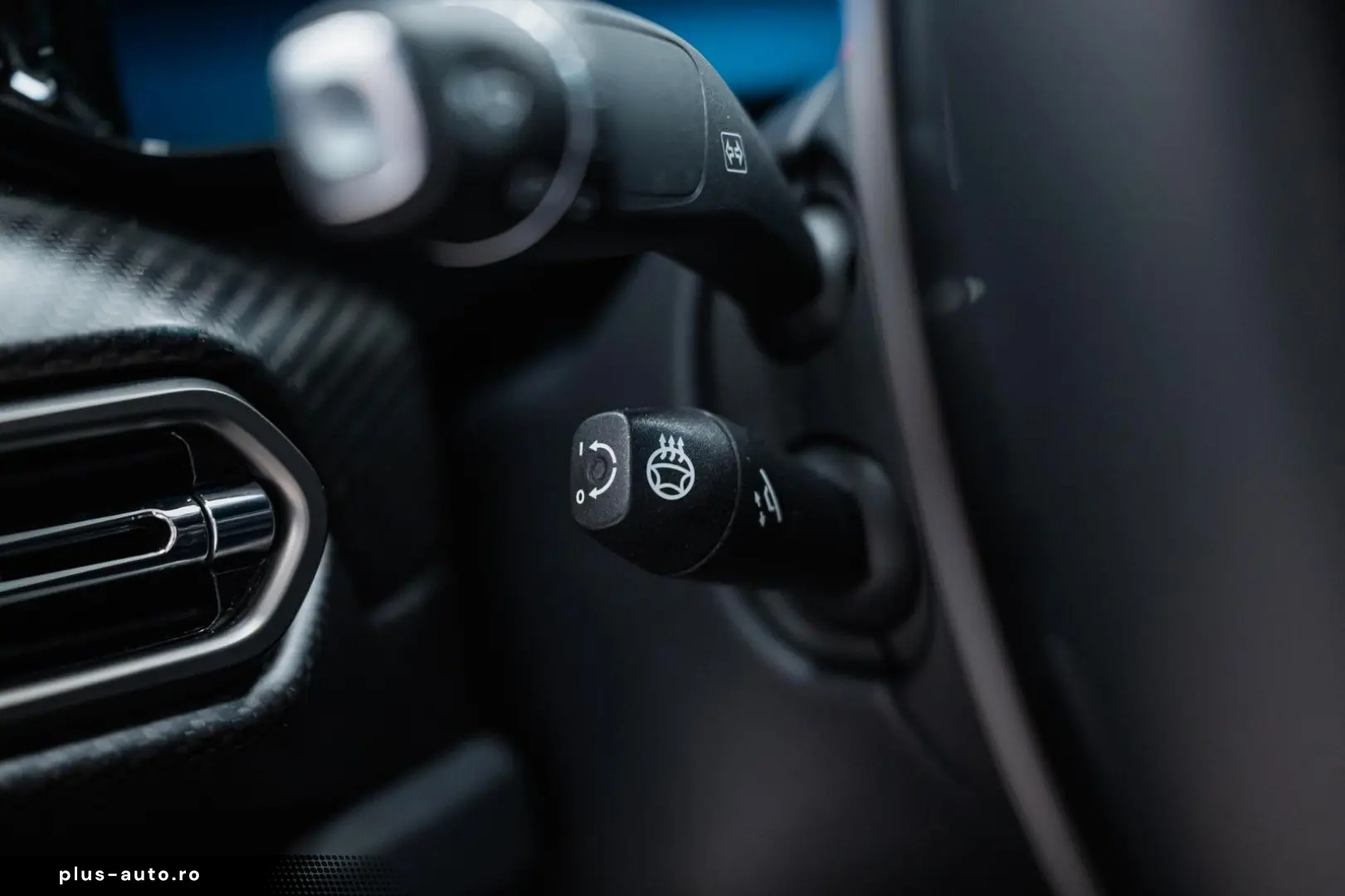 ASTON MARTIN Vanquish Coupe   25MY