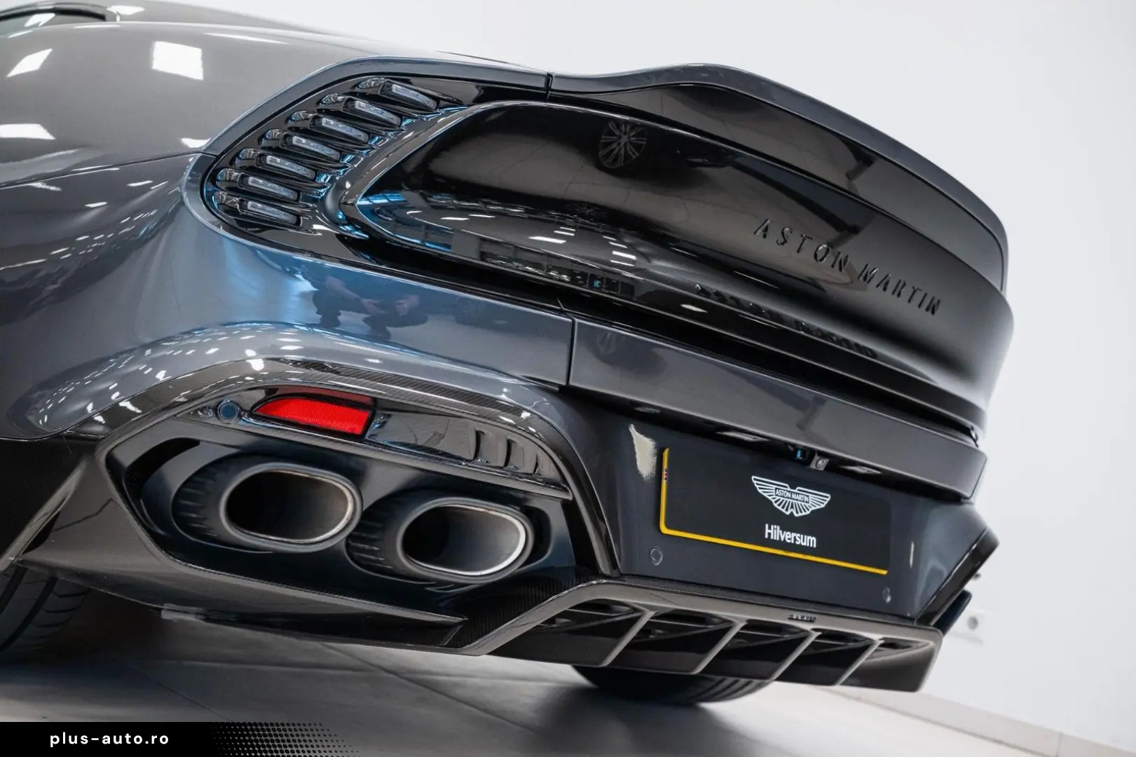 ASTON MARTIN Vanquish Coupe   25MY