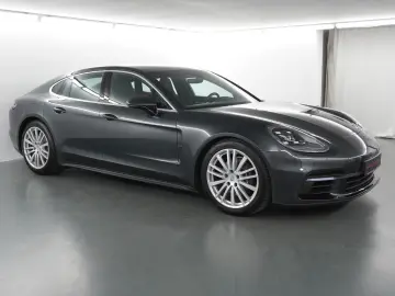 PORSCHE Panamera 4 Bose Kamera Luftfederung