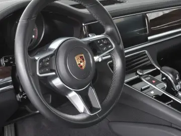 PORSCHE Panamera 4 Bose Kamera Luftfederung
