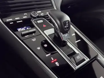 PORSCHE Panamera 4 Bose Kamera Luftfederung