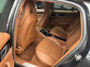 PORSCHE Panamera 4 E-Hybrid Porsche Approved! 1.Hand