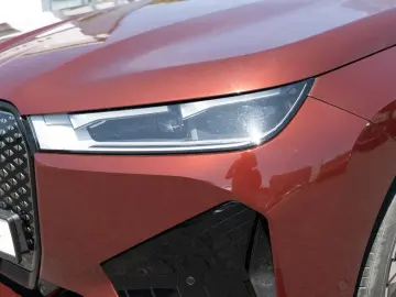 BMW iX xDrive 40 HUD LED NAVI KAMERA LEDER SHZ PDC