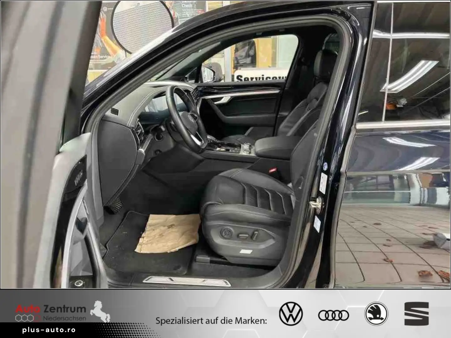 VW Touareg 3.0 V6 e-Hybrid Eleg    AZN-Förderung