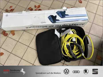 VW Touareg 3.0 V6 e-Hybrid Eleg    AZN-Förderung