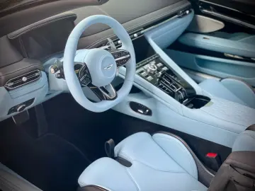 Aston Martin DB12 4.0 V8 Volante