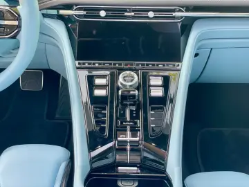 Aston Martin DB12 4.0 V8 Volante