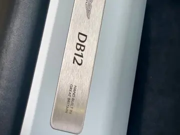 Aston Martin DB12 4.0 V8 Volante