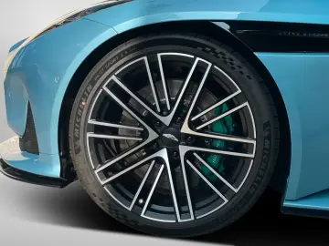 Aston Martin DB12 4.0 V8 Volante