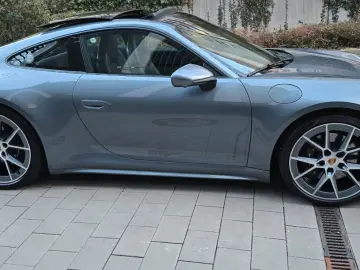 PORSCHE 992Carrera T