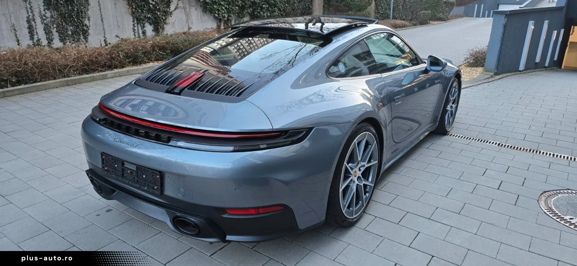 PORSCHE 992Carrera T