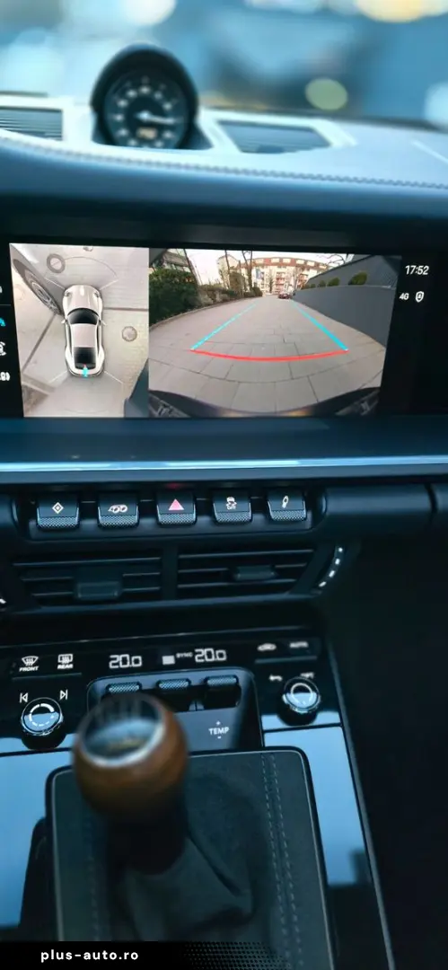 PORSCHE 992Carrera T