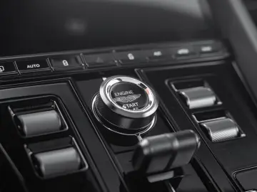 Aston Martin DB12   Panorama   Carbon Ceramic Brakes