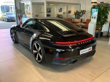 PORSCHE 911 992 Carrera