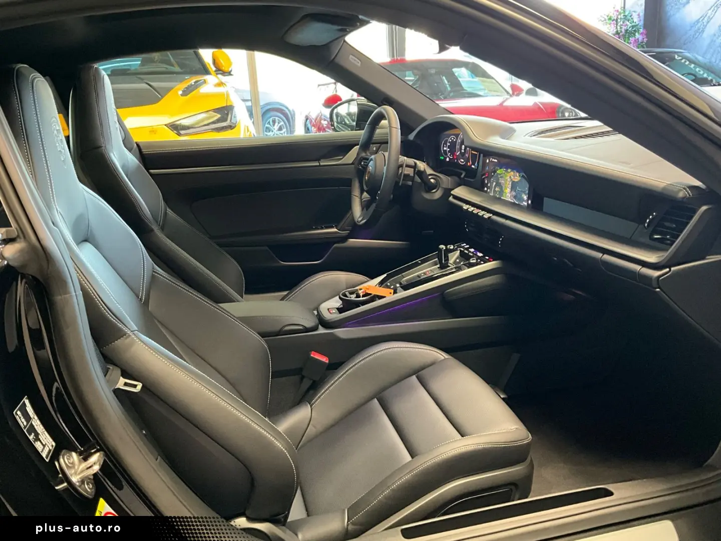 PORSCHE 911 992 Carrera