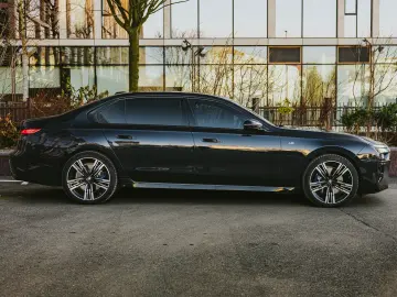 BMW 740d xDrive - preluare leasing