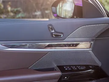 BMW 740d xDrive - preluare leasing