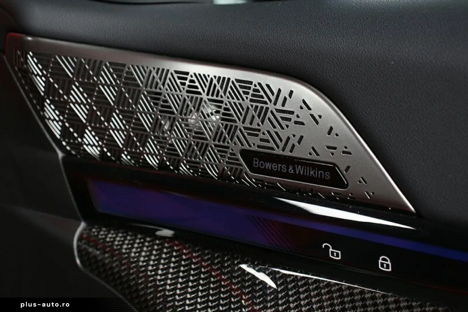 BMW M5 Individual NP161000 Rosso Corsa ACC Carbon B&W