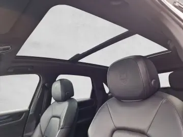 PORSCHE Cayenne Approved Luft Matrix Pano Bose 4RadLenk