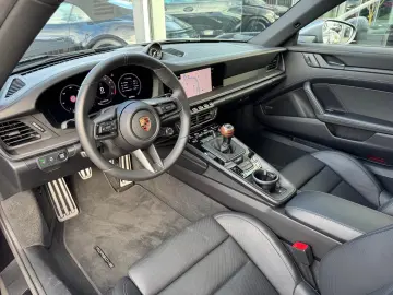 PORSCHE 992.2 Carrera T