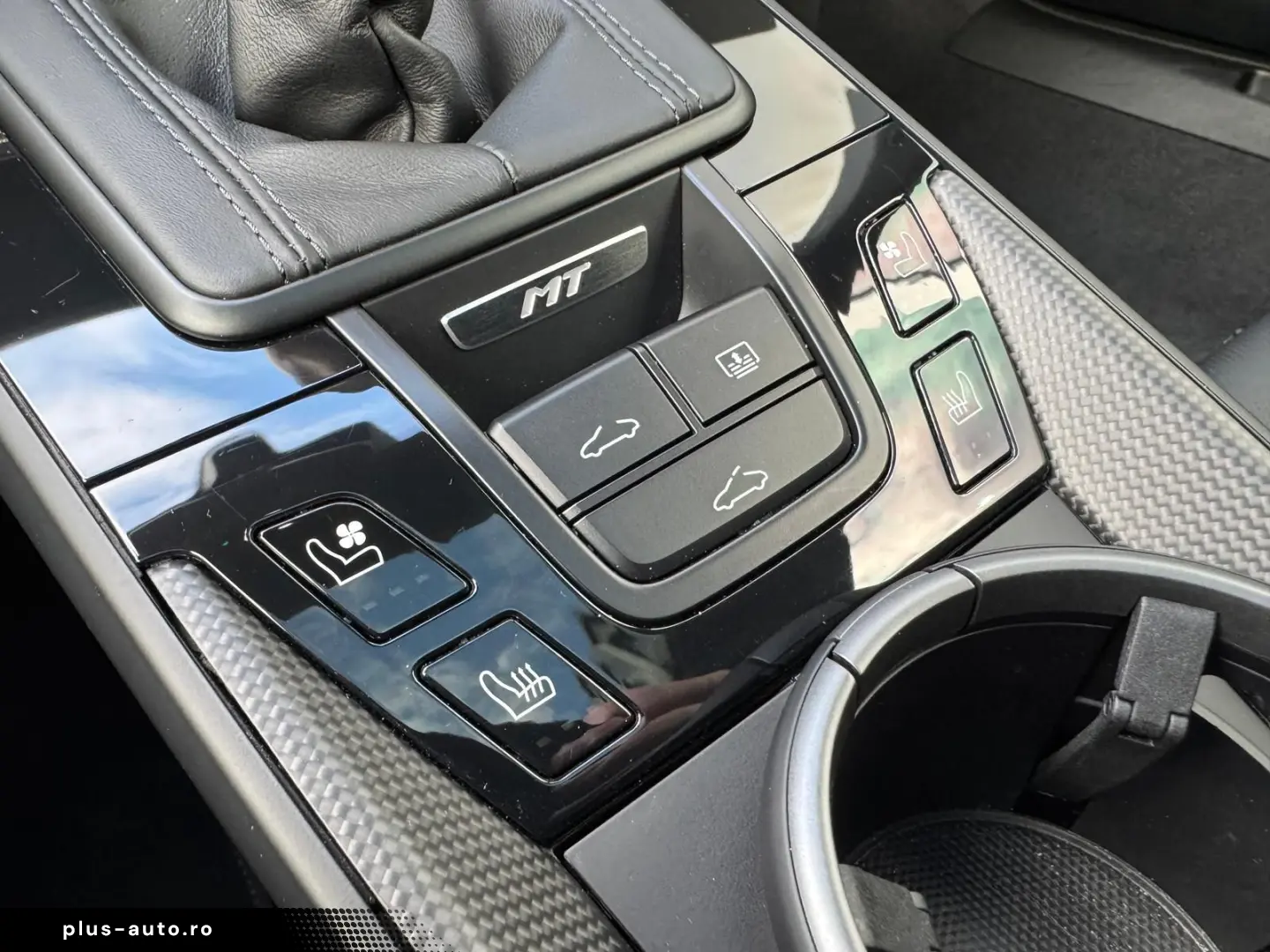 PORSCHE 992.2 Carrera T