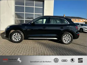 AUDI Q5 TFSIe quat S tron S line    AZN-Förderung