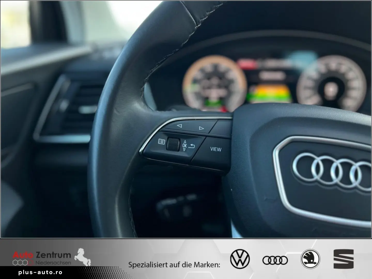 AUDI Q5 TFSIe quat S tron S line    AZN-Förderung