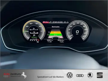 AUDI Q5 TFSIe quat S tron S line    AZN-Förderung