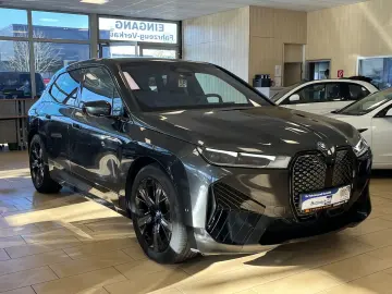 BMW iX 40 xDrive ACC HUD 360 AHK Leder HiFiSound WMP