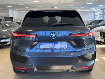 BMW iX 40 xDrive ACC HUD 360 AHK Leder HiFiSound WMP