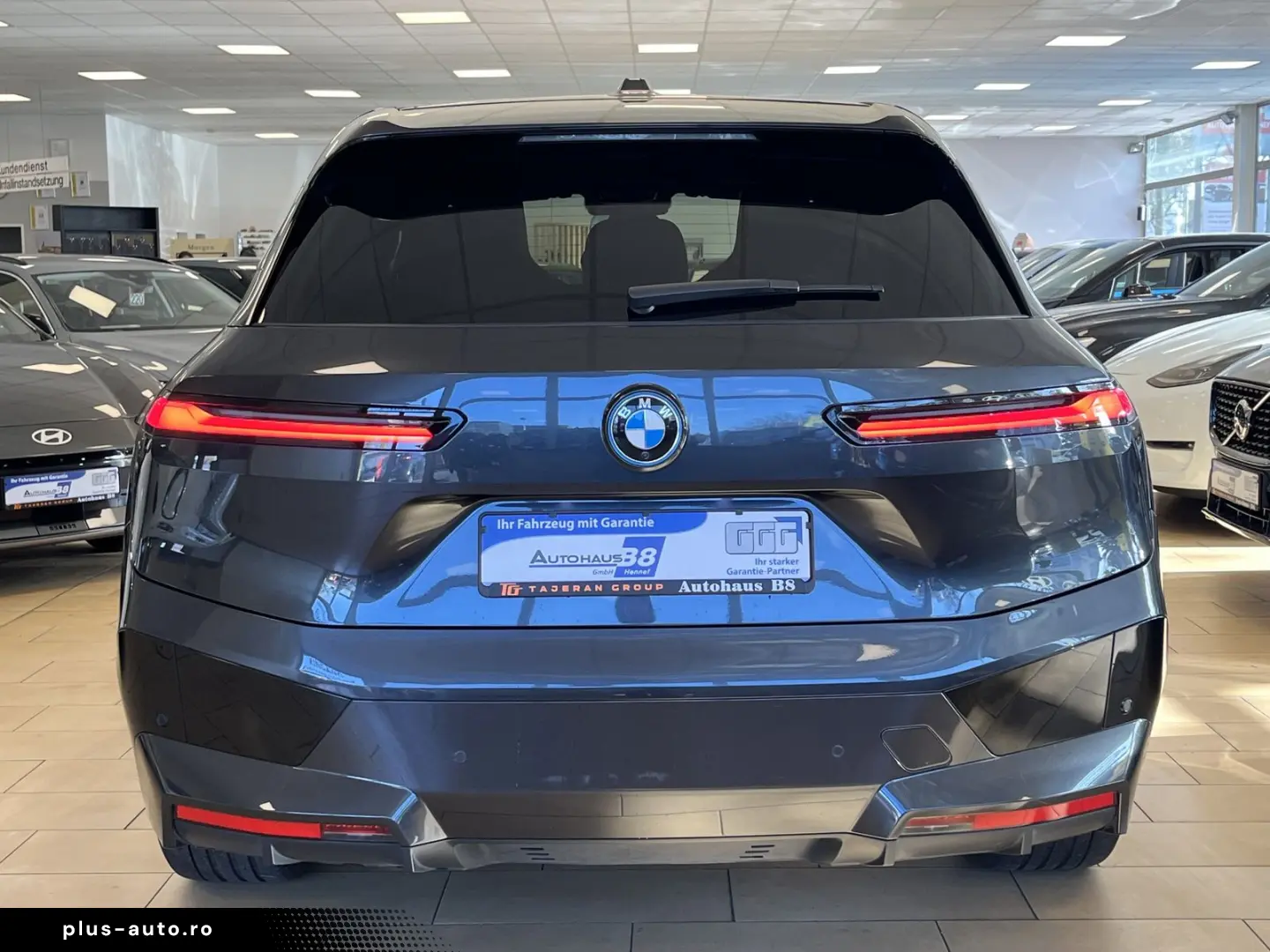 BMW iX 40 xDrive ACC HUD 360 AHK Leder HiFiSound WMP