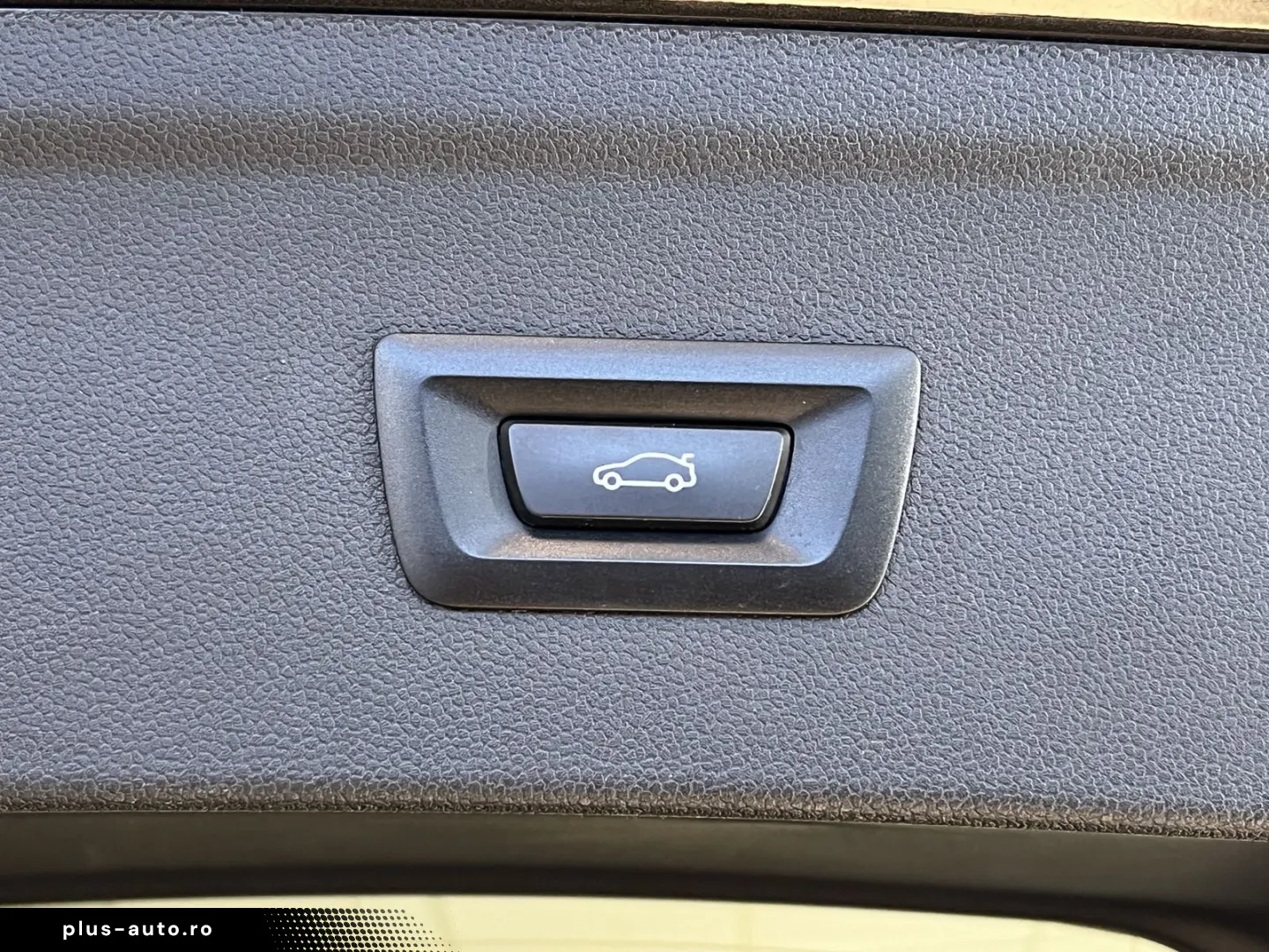 BMW iX 40 xDrive ACC HUD 360 AHK Leder HiFiSound WMP