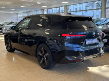 BMW iX 40 xDrive ACC HUD 360 AHK Leder HiFiSound WMP