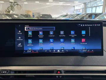 BMW iX 40 xDrive ACC HUD 360 AHK Leder HiFiSound WMP