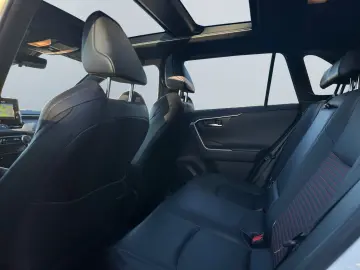 TOYOTA RAV 4 Plug-in-Hybrid Technik- & Style Paket  Pan