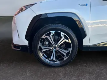 TOYOTA RAV 4 Plug-in-Hybrid Technik- & Style Paket  Pan