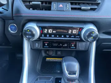 TOYOTA RAV 4 Plug-in-Hybrid Technik- & Style Paket  Pan