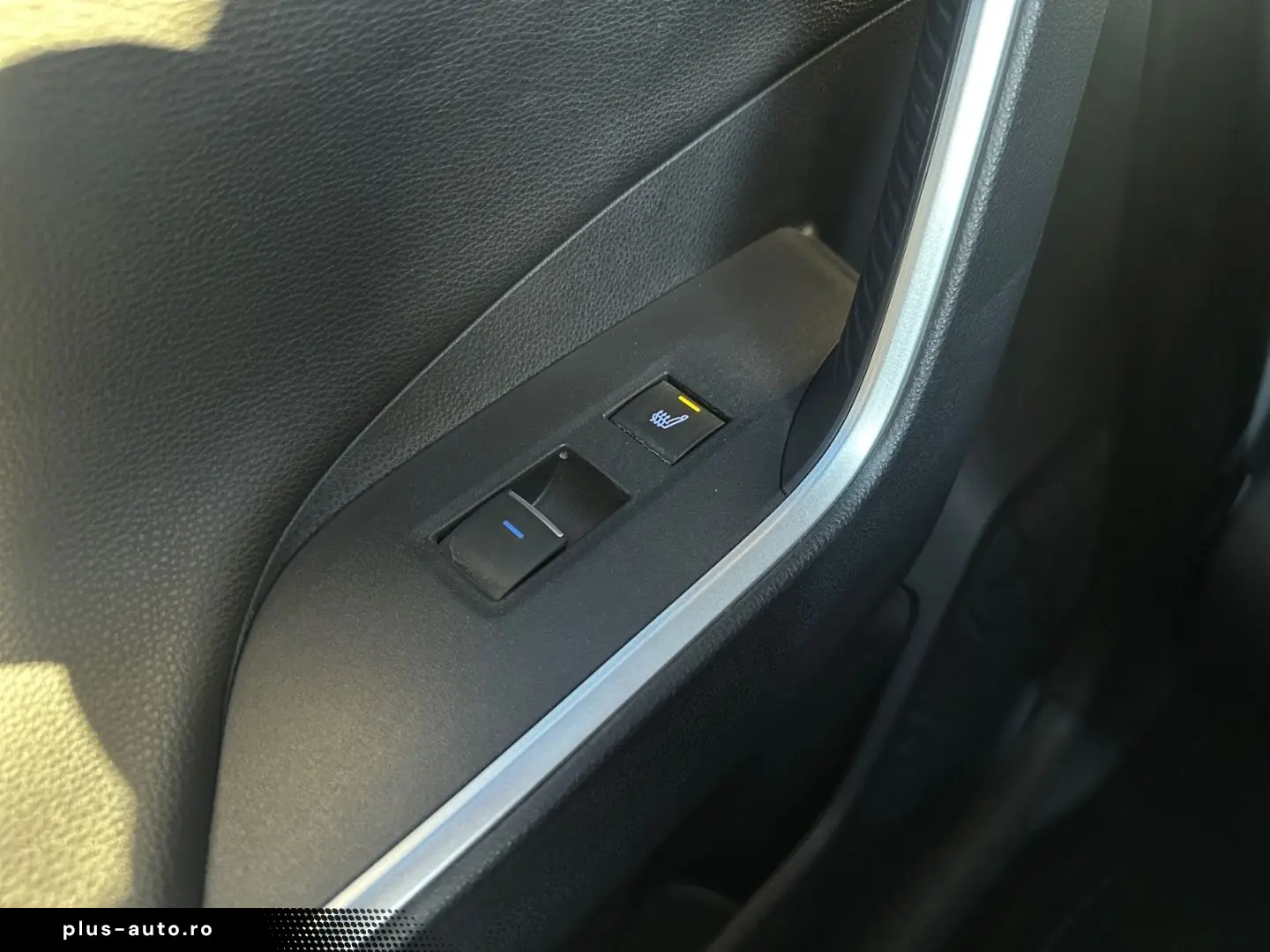 TOYOTA RAV 4 Plug-in-Hybrid Technik- & Style Paket  Pan