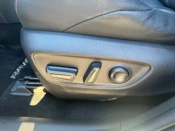 TOYOTA RAV 4 Plug-in-Hybrid Technik- & Style Paket  Pan