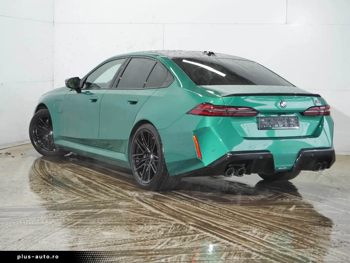 BMW M5 Limousine  Keramik-Bremse  Sitzbelüftung  Bow