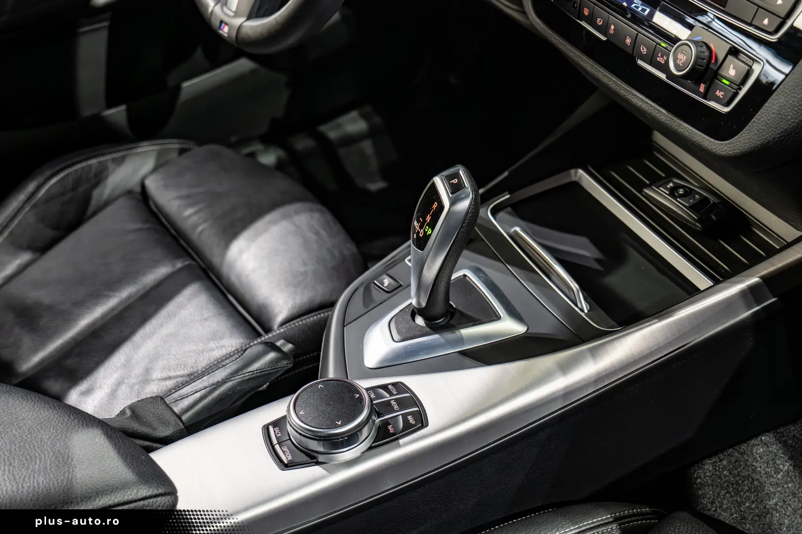 BMW Seria 2 220d xDrive AT Luxury Line