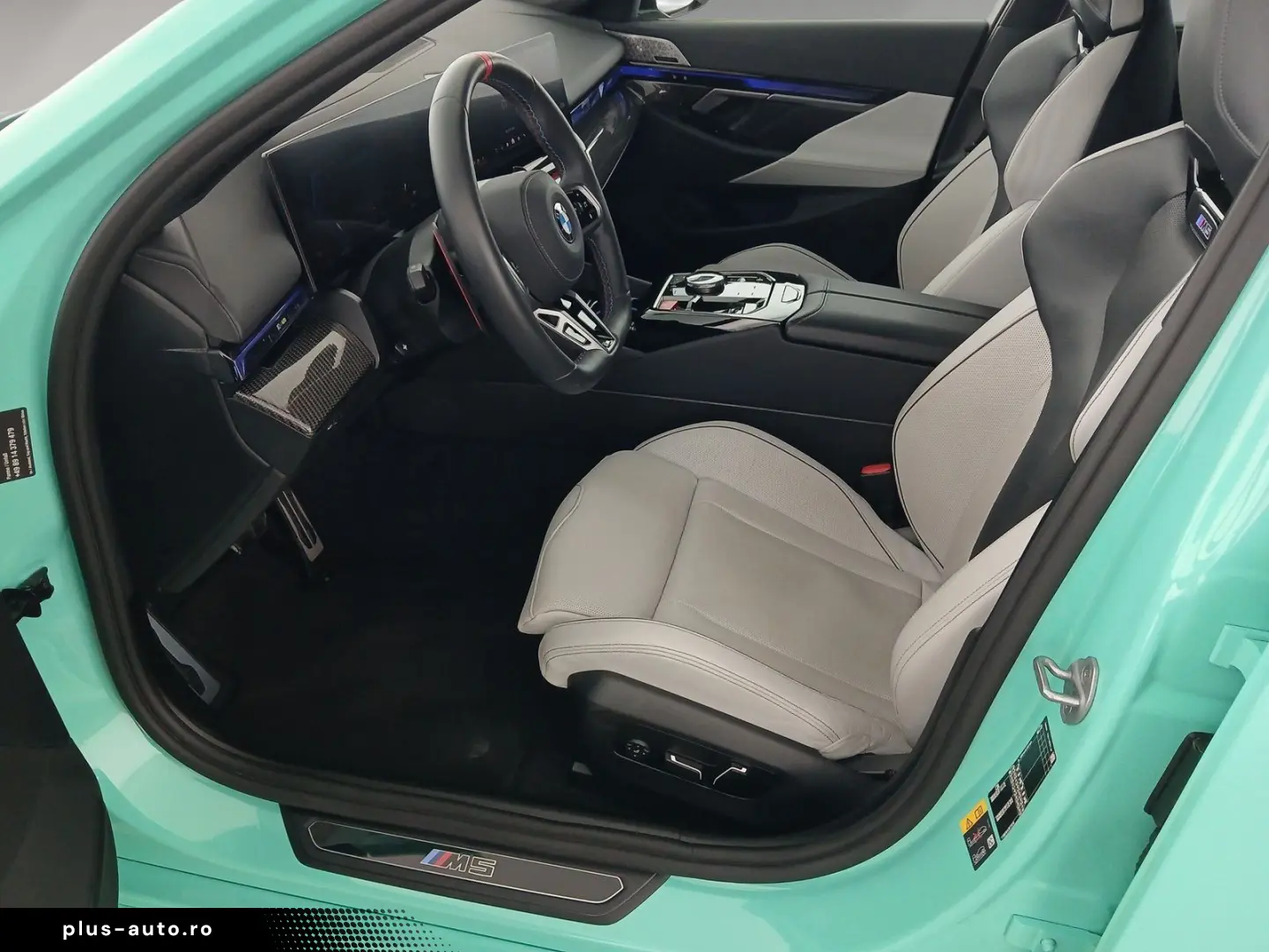 BMW M5 Limousine Carbon INDIVIDUAL. B&W