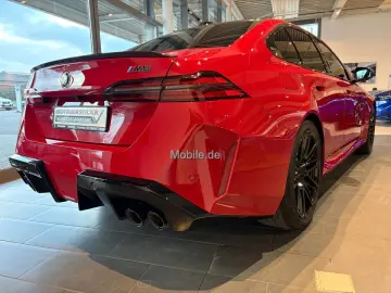 BMW M5 Plug-In Hybrid xDrive M Drivers Package IMOLA ROT 2